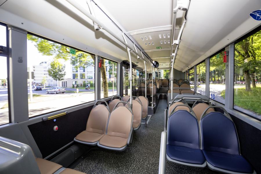 Интерьер Mercedes-Benz Citaro Hybrid (O 530) 2017 года  (фото 28 из 45)